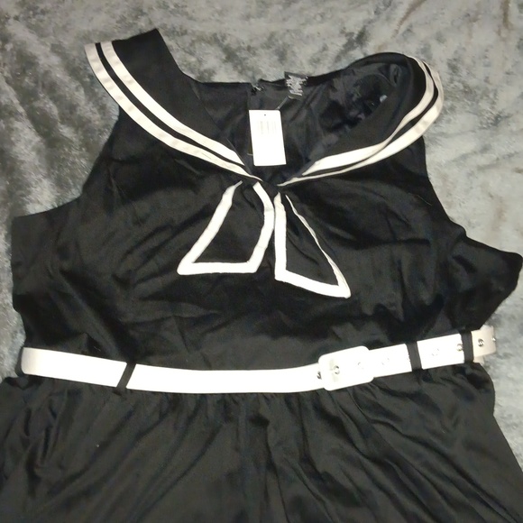 Her Universe Disney Steamboat Willie Sailor Dress Her Universe Exclusive - Picture 5 of 8